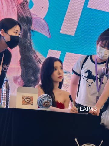 Irene 아이린 Global 🌷 tweet media