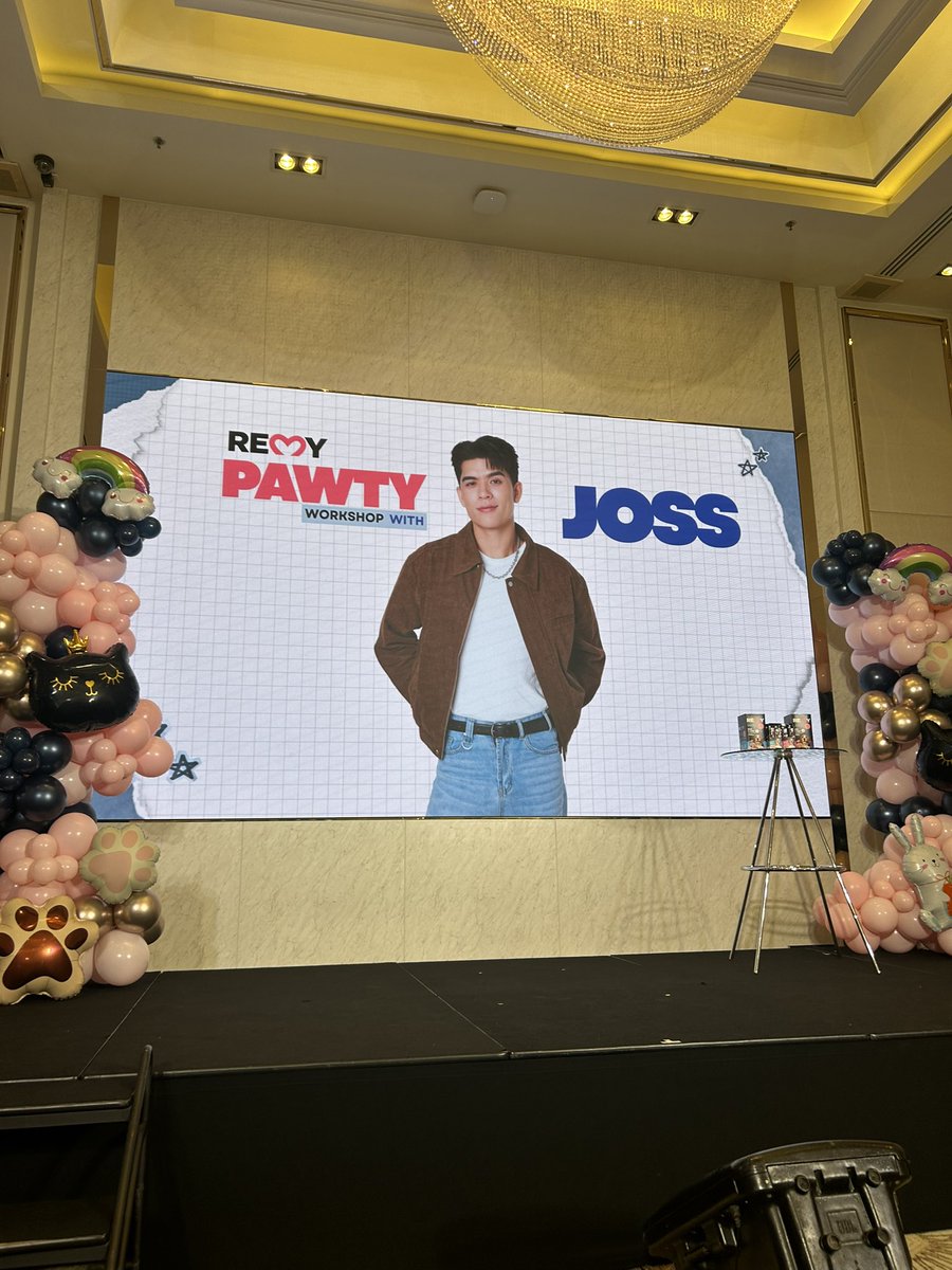 Jojo95____'s tweet photo. See you soon 🤭

@Josswayar 

#REMYxJOSS
#REMYPets #JossWayar https://t.co/aTKfw3oFYo