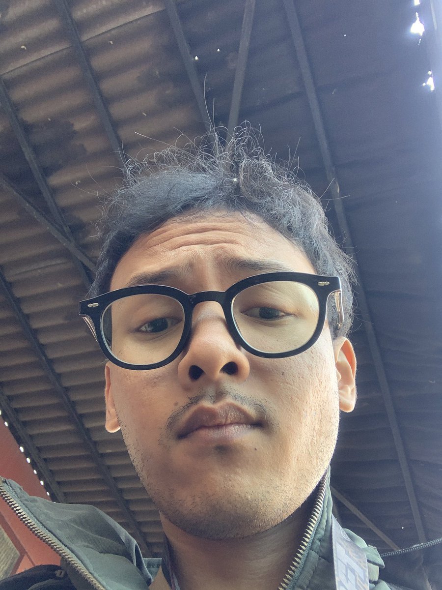 rxcklessbcy's tweet photo. Apa itu long weekend senin aja nanti gw masuk gawe 🤌🏻 https://t.co/POok5ZlpXL