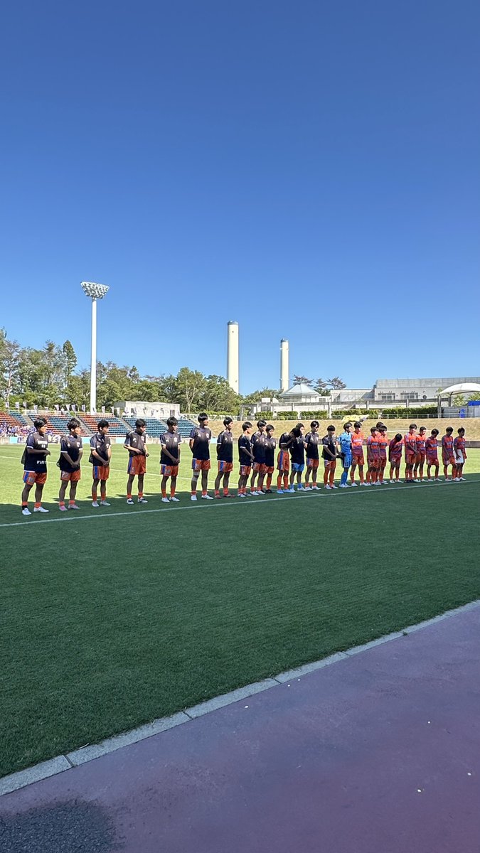 insencemoon's tweet photo. 福島県高校総体準決勝
第2試合
郡山vs帝京安積
２点先取した帝京安積に、後半追いついた郡山。
延長後半終了間際に帝京安積キャプテン鈴木珀の今日二点目で帝京安積が2年ぶりの全国へ。

公立進学校の郡山の素晴らしい戦いに、勝ったチームも負けたチームも涙涙の試合でした。
 #ニューバランス https://t.co/Qx4sGsQGTj
