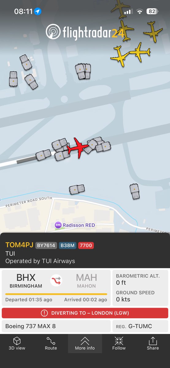 ibf1's tweet photo. @ItsHassUK @flightradar24 Emergency services all over it https://t.co/1z6bqb3cLP