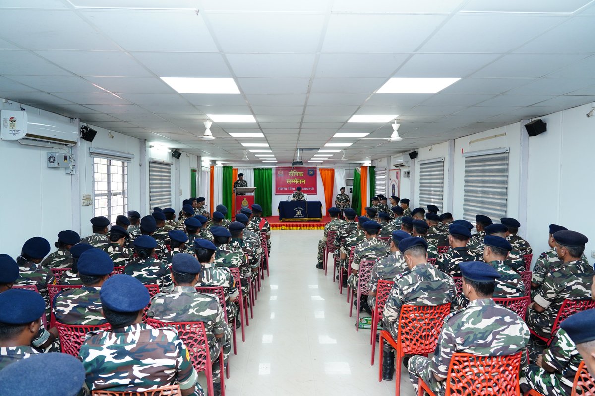 AcademySsb's tweet photo. Sainik Sammelan held at SSB Academy, Bhopal on 29.05.2026 under the chairmanship of Sh. B.S. Jaswal, DIG & Offg. Director.
Important instructions regarding training and administration were issued during the sammelan.
#SSBAcademy #SainikSammelan #ssb-india #ssbfhq #dgssbmha #capf https://t.co/wpAuaCUncz