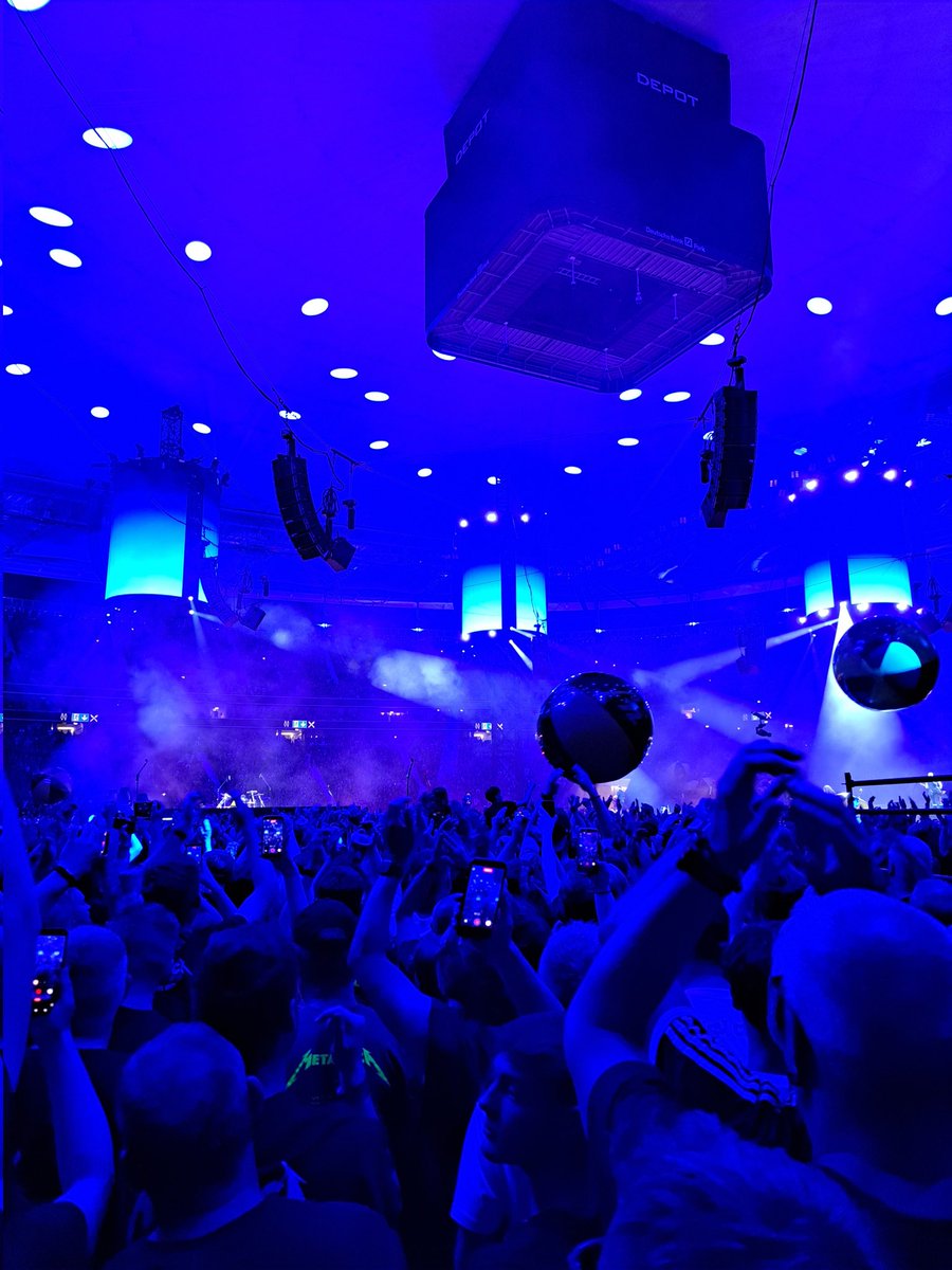 djbenfunk's tweet photo. @DarkNiick1 Viel Spaß. 🤘

Frankfurt war auch großartig 😉 https://t.co/aNNKvOTmeJ