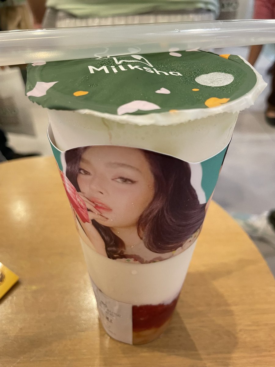 precbubbles's tweet photo. Thank you, @_MikBrentOFC and Menties! 💜 https://t.co/lrVcb3vNSz