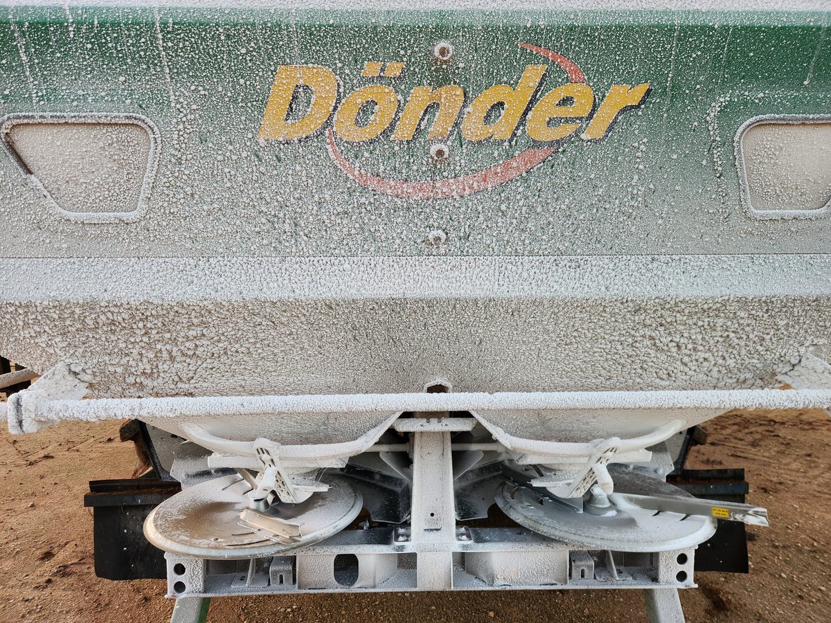 MonelleAg's tweet photo. No wonder this shit costs so much #magicpowder #farmercocain https://t.co/uMj8DjWSkh
