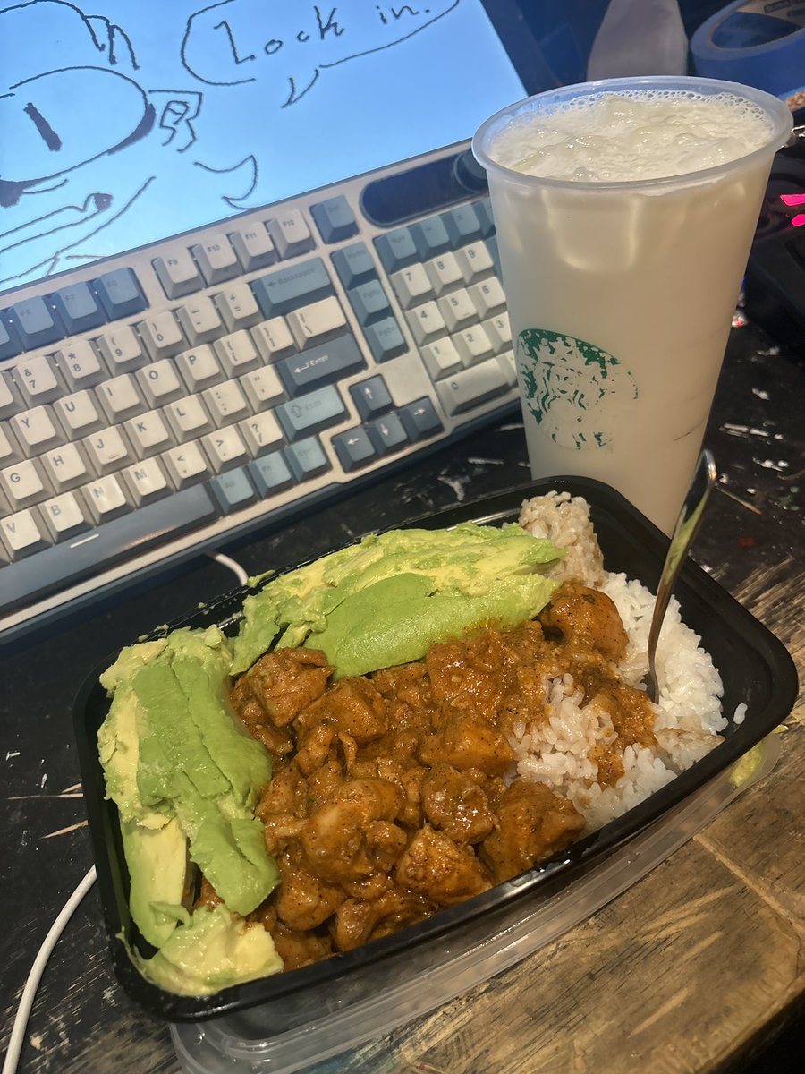 fandoomerrising's tweet photo. Made dinner yayy, first time stove cooking chicken https://t.co/shDpVnudJe