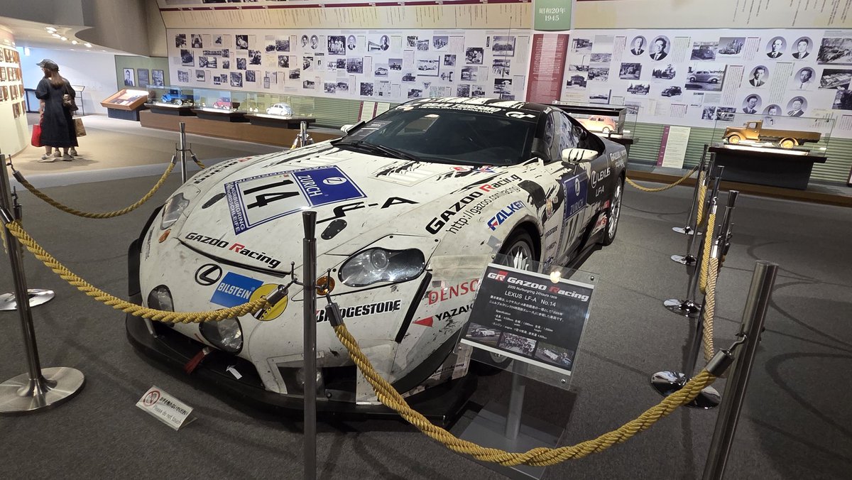 F100_LiSA's tweet photo. ニュルのLFA展示してあった😐️ https://t.co/Jyxvg3HuCM