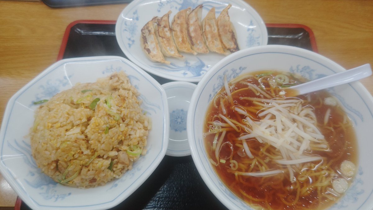 占いの源さん tweet media