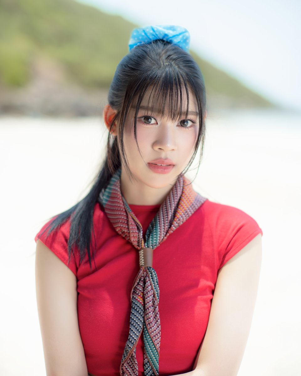 bnk48official's tweet photo. [🦄🎀] #PonytailtoShushuTH

🎀 Concept Photo #2
#KhowjowBNK48 #LBNK48

BNK48 6th ALBUM MAIN SONG
「Ponytail to Shushu」

MV OUT NOW!
https://t.co/iFr8eME1vn

BNK48 6th Album "Ponytail to Shushu”: 1,000 THB
Pre-Order @ https://t.co/D1vX08cVgR
NOW - 12 JUN 2026 (23:59)

#ポニーテールとシュシュ
#BNK486thALBUM
#BNK48
