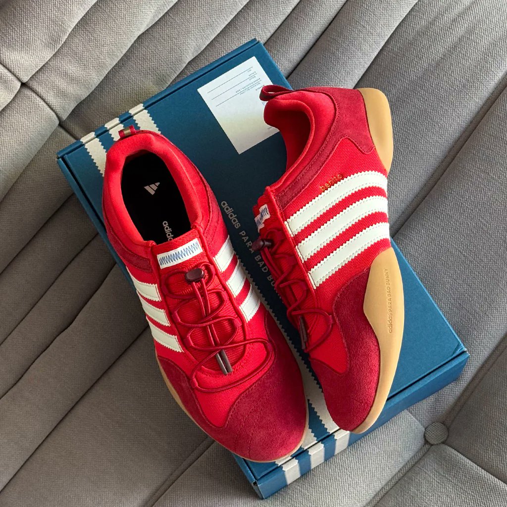 ImagesByStashed's tweet photo. ad: Bad Bunny x Adidas Ballerina "'Vivid Red' available at FD - https://t.co/4HBqEcbC4M https://t.co/G9lHfX424p