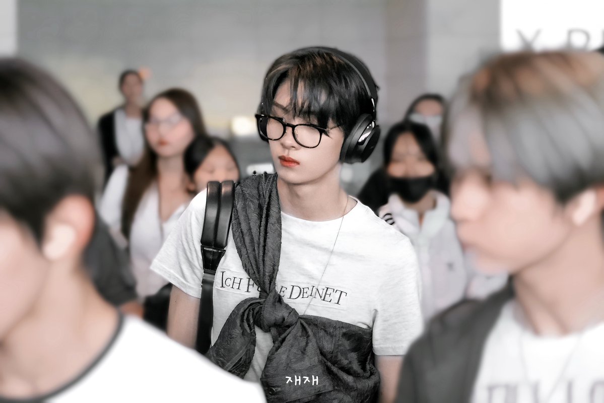 재재 tweet media