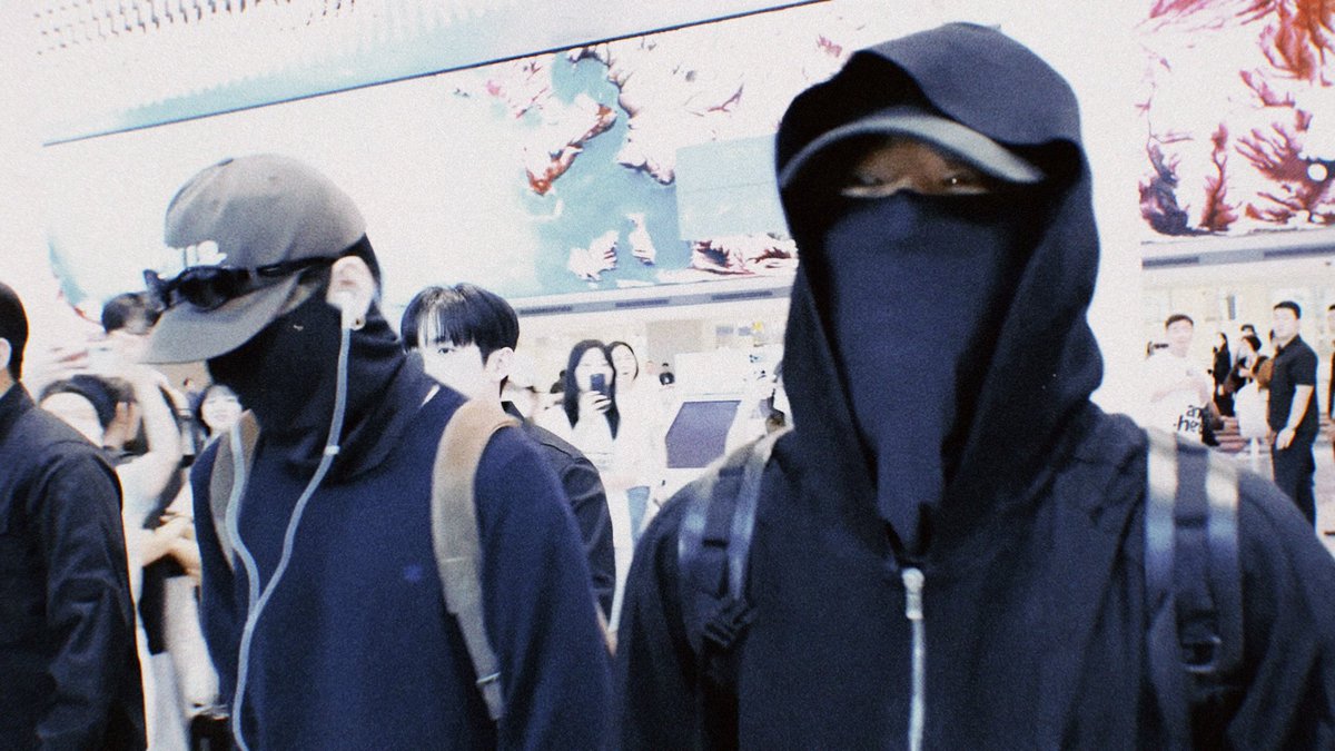 taekook𑁤 tweet media