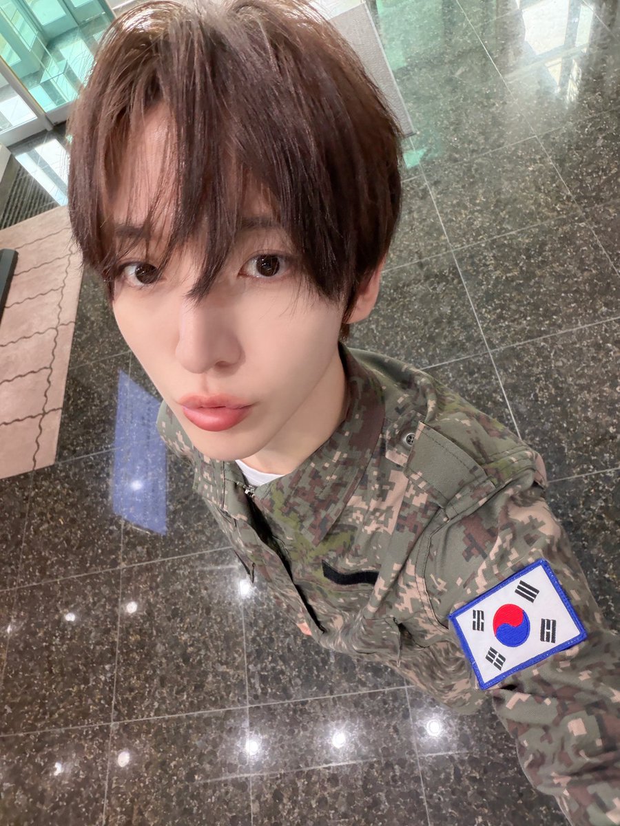 ruqqutti's tweet photo. 이듕현대��.. https://t.co/MY125FUOOH