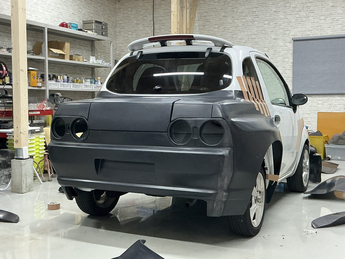 kumakuma130z's tweet photo. まあ、現状の車高だとこの見た目なわけで。。w
これじゃ話にならんわなw
今回の整備風景はちゃんと発信するのでハッシュタグつけとこ。
今更さけどフォローしてね(・∀・)ノ

#pocket_bunny
#R32
#skyline
#twin
#suzuki
#たっくんの整備日記 https://t.co/4f2WZOIOcB