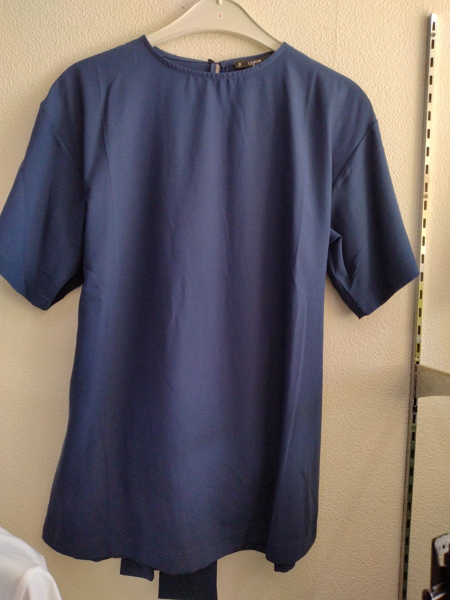 parcelmayumi's tweet photo. made in italy🇮🇹 ブラウス
シンプルな落ち着いたネイビーカラーの夏ブラウス
後ろリボンがポイント
あらゆるタイプのボトムに
スタイリッシュに決まる
#イタリアトップス #インポートトップス #イタリアブラウス #インポートトップス #夏ブラウス #インポートセレクトショップパーセル https://t.co/iNtkZoMHbW