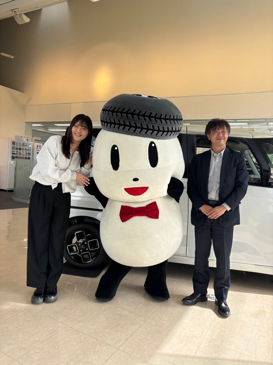 sds_north's tweet photo. 🚗北海道日産 厚別店から
ほくにっちくん、及川さんと中継をお届けしました！！
来月の中継は6/13(土)北海道日産 北店からです⛄️🥒

 #ステドラ  #北海道日産 https://t.co/zd6mN4MkrO