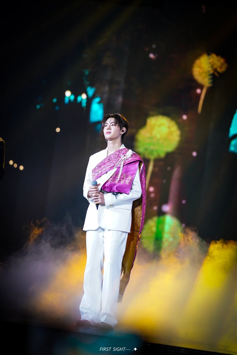 firstsight_2000's tweet photo. เฟิ้ดเฟิ้ดมาแน้วค้าบ

#KhemjirainVietnam
#TleFirstone #Firstone https://t.co/HdeewnS8tj