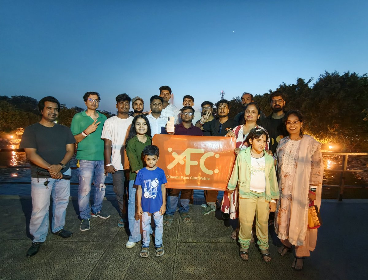 AyushAssest's tweet photo. What a fantastic evening with @XFCPatna 🎉

Got exclusive hands-on experience with the #RedmiA7Pro5G sharing first impression, testing camera and having great discussions with community vibe 👌 https://t.co/zy0ZYz9iQ0