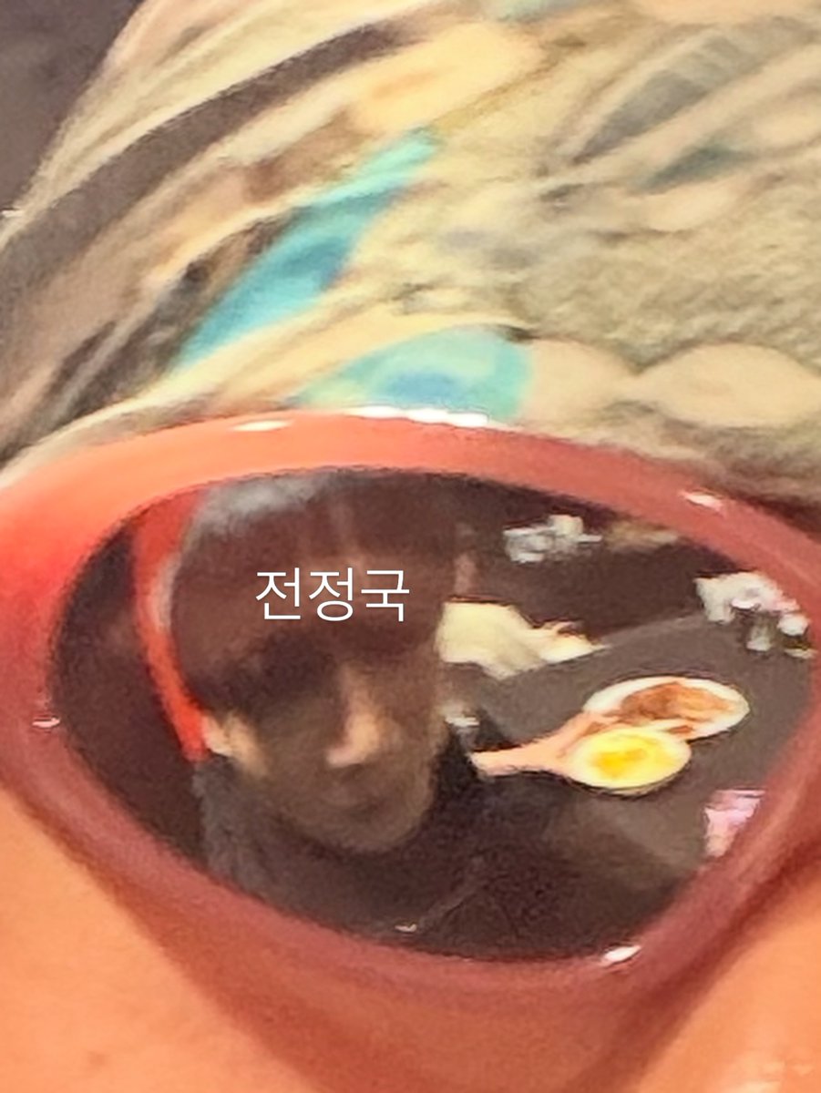 taekook𑁤 tweet media