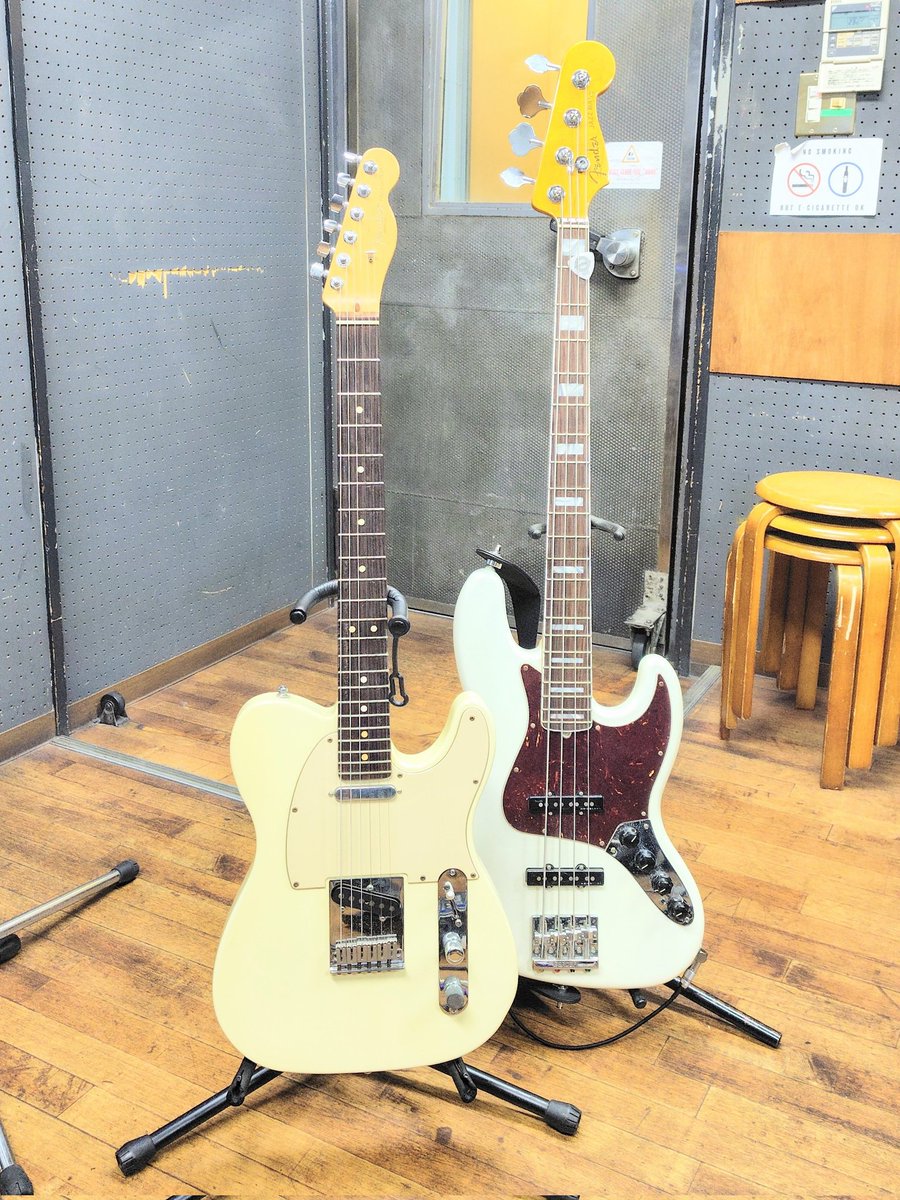 clamato244's tweet photo. 今日もビシッと弾きましたよ٩(๑´3`๑)۶🎸
#Fender #Telecaster #JazzBass #Guitar #Bassguitar #MissingPeace https://t.co/ZwftfLQKFF
