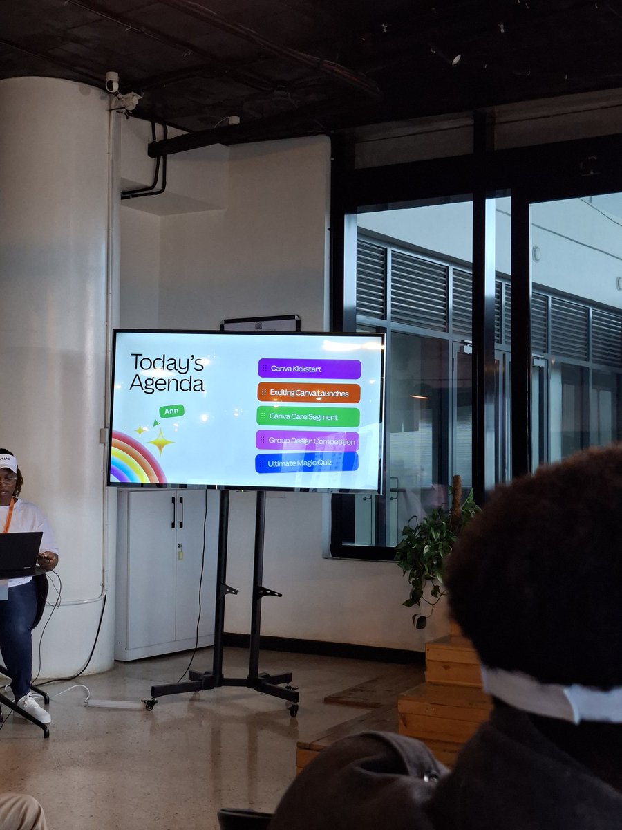 GayaTosh's tweet photo. Here for the 1st Canva Community Event in Kenya!

@canva Kenya community turned up.

#canvalabs
#canvacreate https://t.co/GvY87zYsJ3
