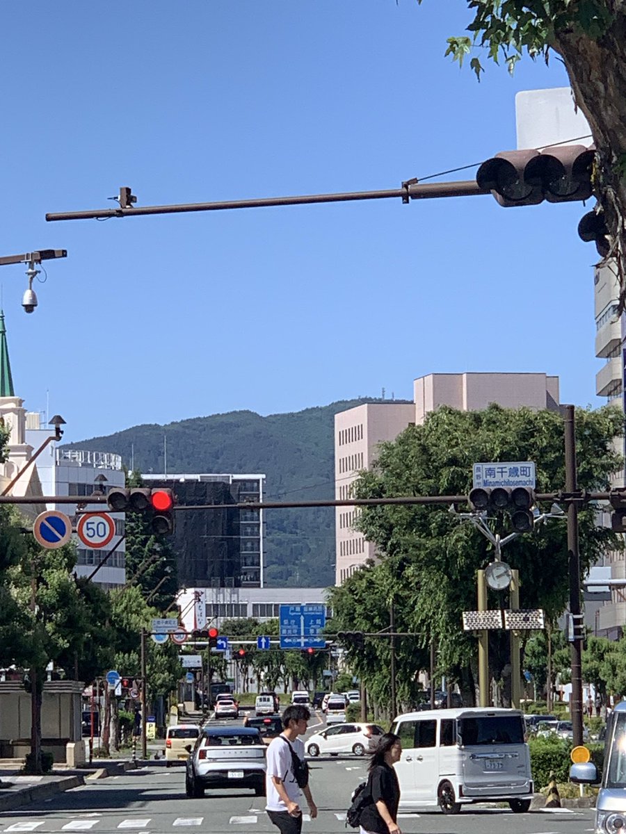 DannyT73382767's tweet photo. 山の近さが神戸っぽい。 https://t.co/QNm3XGLOcu