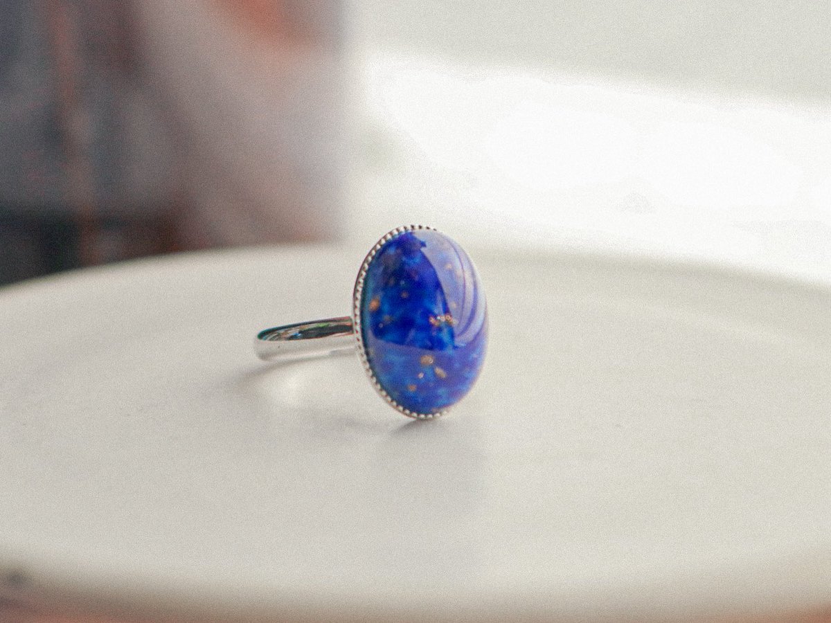 soi_craft's tweet photo. 《デザフェスお迎え作品‼︎》

Coll.（@coll_collector ）さんの指輪をお迎えしました💍
チェコのヴィンテージカボションが本当に素敵！

#デザフェス63リポスト　@designfesta https://t.co/uVWOmYJzz9