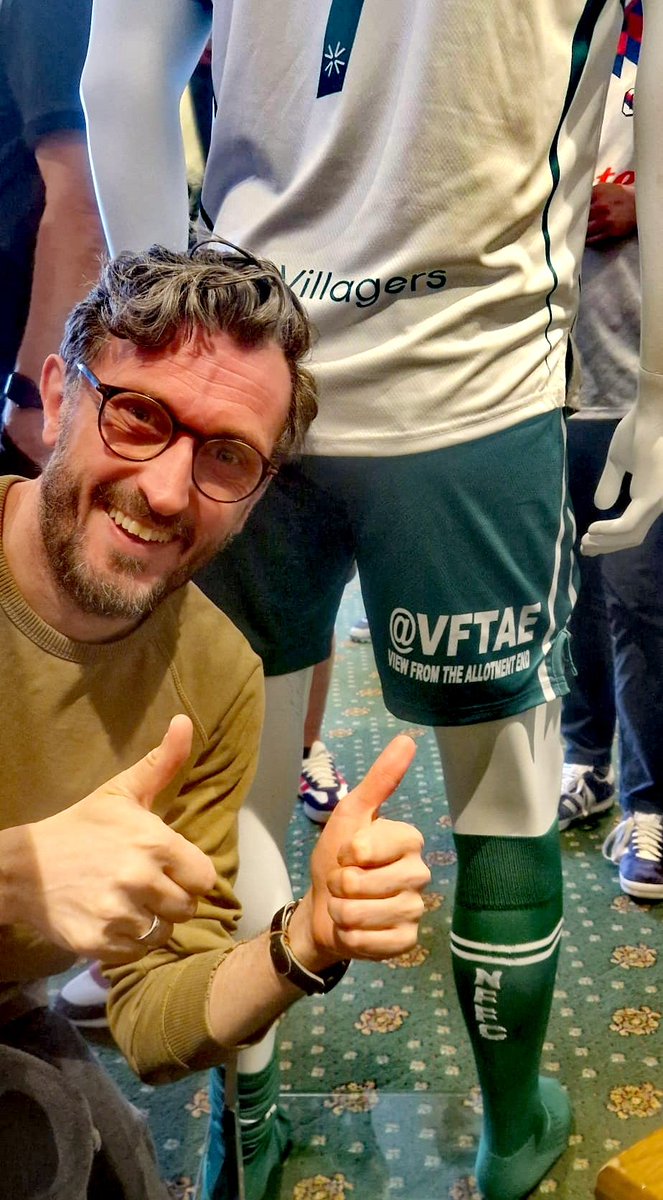 VFTAE's tweet photo. Just paid £250 to @north_ferribyfc for our annual short sponsorship. Funded from sales of #30 and our zine team 🙏🙏 . Looking forward to seeing VFTAE on the shorts of the new away kit at the launch next month. Btw #30 still available via....
https://t.co/UZL6fHFyIi https://t.co/vQCna4qKqe