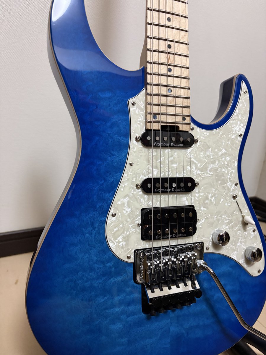 JeffreyASummers's tweet photo. 恭司さんに憧れて、大学入って1年間バイトを頑張り、ついにフロイドローズ付きのギターを買ってしまいました…！😆
これで思う存分アーミングできるぜ！！ https://t.co/lSNGVGlthy