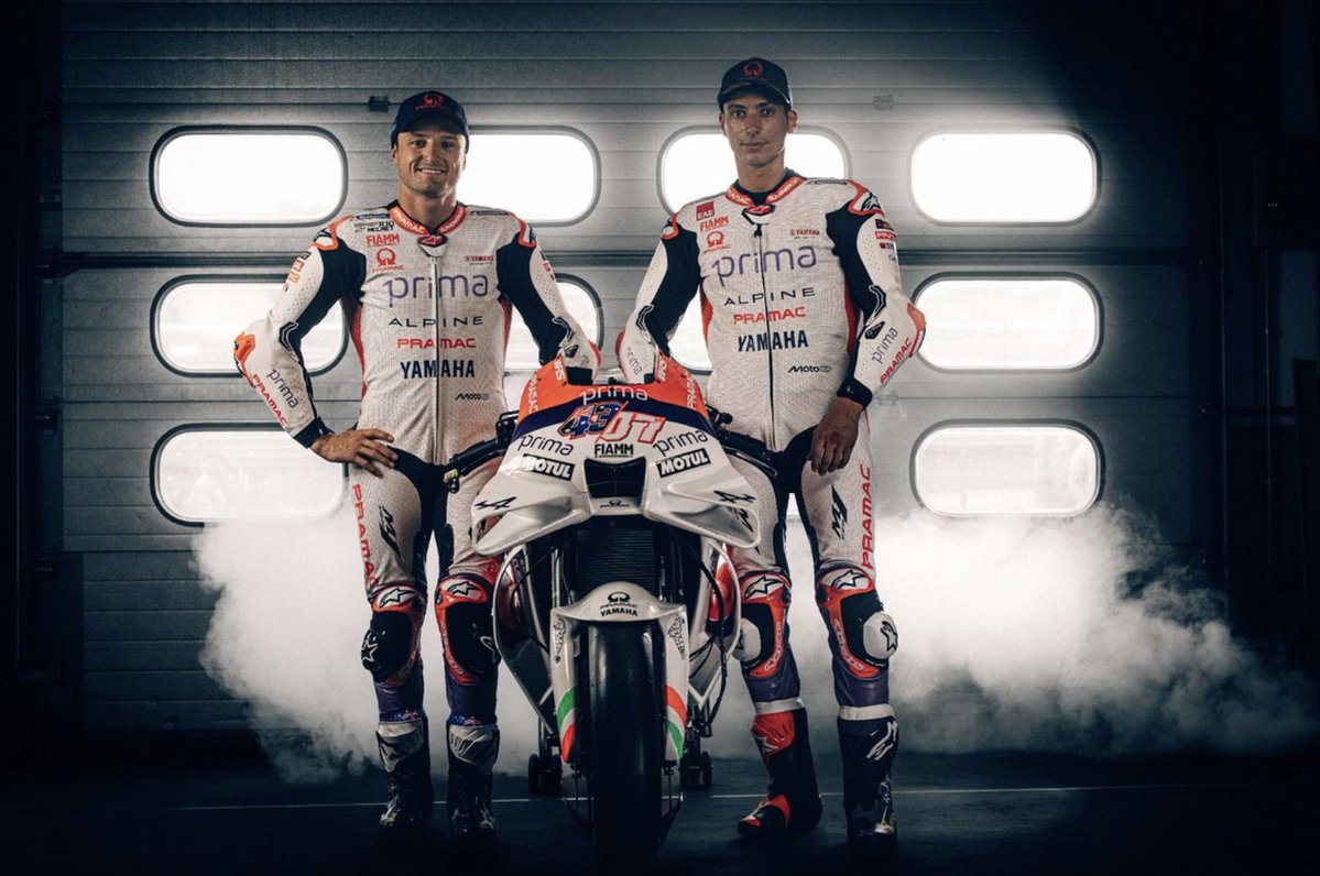germax33's tweet photo. Así luce la decoración especial del equipo Pramac-Yamaha para su gran premio de casa, este fin de semana en Mugello
@jackmilleraus @Toprak07TR 
#MotoGP #ItalianGP https://t.co/P72BT3yNJZ