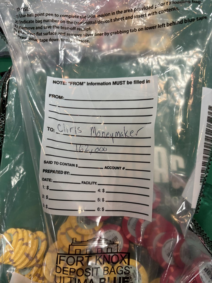 CMONEYMAKER's tweet photo. Found a bag in the first event of the summer. #badugi https://t.co/80g5GvqzCi