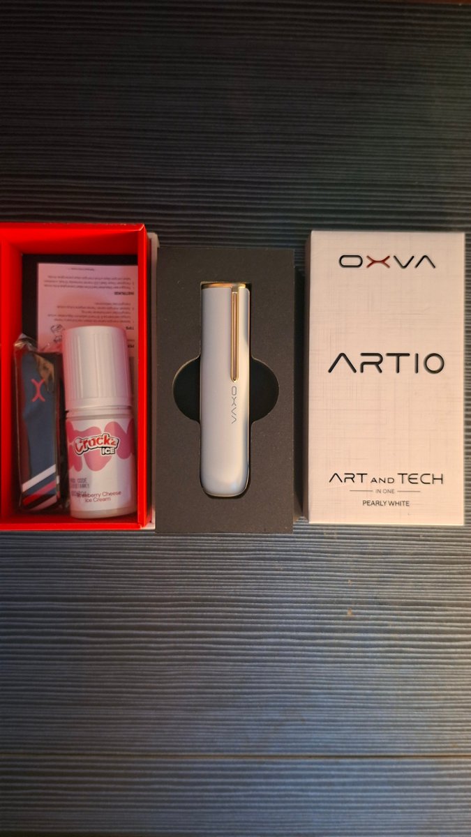 rappfftt's tweet photo. WTS PODS! OXVA ARTIO PEARLY WHITE! 
IDR 200k (masih baru banget)
Include Crackz Ice Strawberry Cheese Ice Cream (20%)

Dom. Tangsel (COD/Shopee)

#zonauang #wts #wtb https://t.co/OZKo5fPgVO