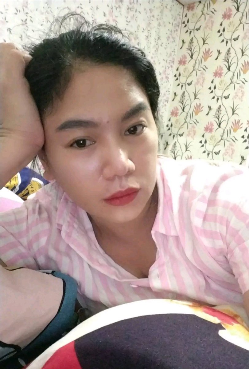 elrina tweet media