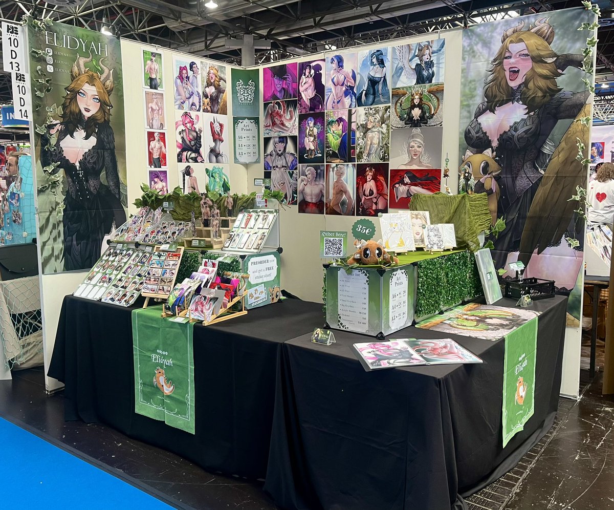 elidyah__'s tweet photo. My booth at DoKomi 🌱🦉🐉 https://t.co/vvfjMa3Gkl