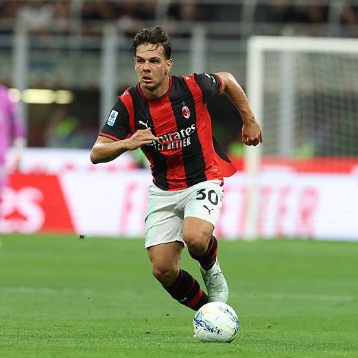 Milan Posts tweet media