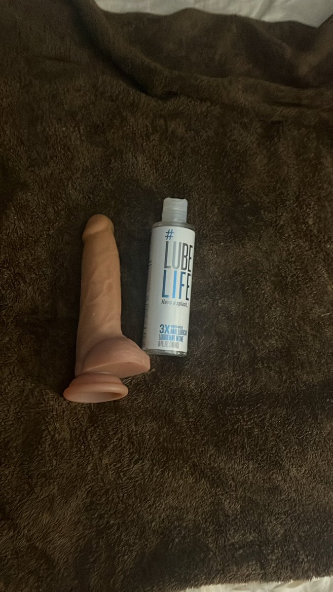 funforall18's tweet photo. Ladies what would you think if your man told you he jerked off with a dildo in his ass when you were gone. https://t.co/uf99j2slhH