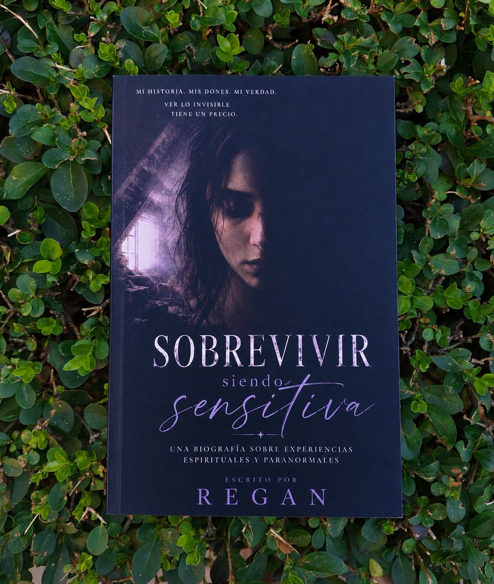 yegusay's tweet photo. No puedo explicar la ilusión que me hace tener por fin en mis manos “Sobrevivir siendo sensitiva” de Regan 💜✨
Me siento súper emocionado y también muy orgulloso de poder leer una obra tan especial. Gracias, Regan, por crear este libro que 
Deseando empezar cada página 📖✨ https://t.co/X1DR4Y92WO