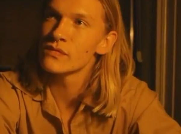 poliaax's tweet photo. wait connor with long straight hair? he’s so pretty https://t.co/chD6zqOJVX