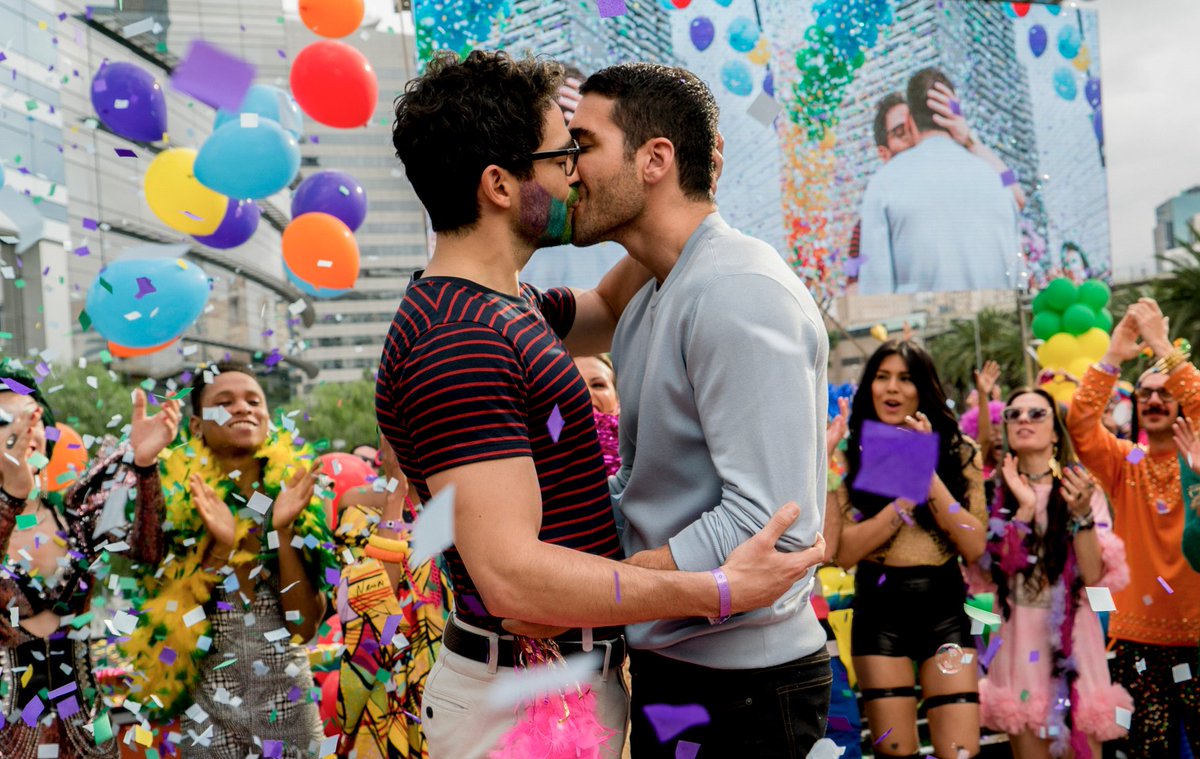 fuertecito's tweet photo. Miguel Ángel Silvestre y Alfonso Herrera como Lito y Hernando en SENSE8 (Netflix, 2015-2018) https://t.co/yrCvWQ8ZDR