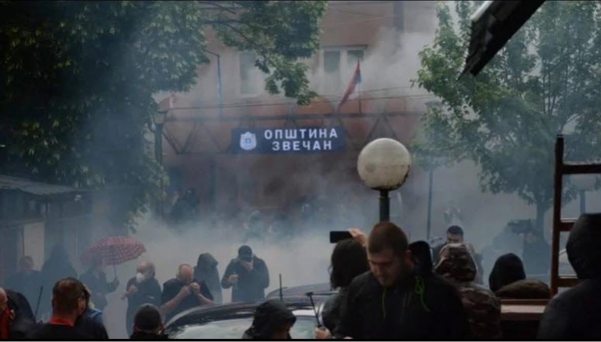 lily_was96718's tweet photo. Звечан Србија веч три години прошли а погледај стање данас…

2023 из мог фб архива, у то време још нису све цензурисали.Данас што год објавиш,одмах блок и пише”Fake News“ 😱

Србска Света земља ови могу да се на главу окрену, све се врати кад буде време! 
Помаже Бог ☦️ https://t.co/bwoaJVOkPQ