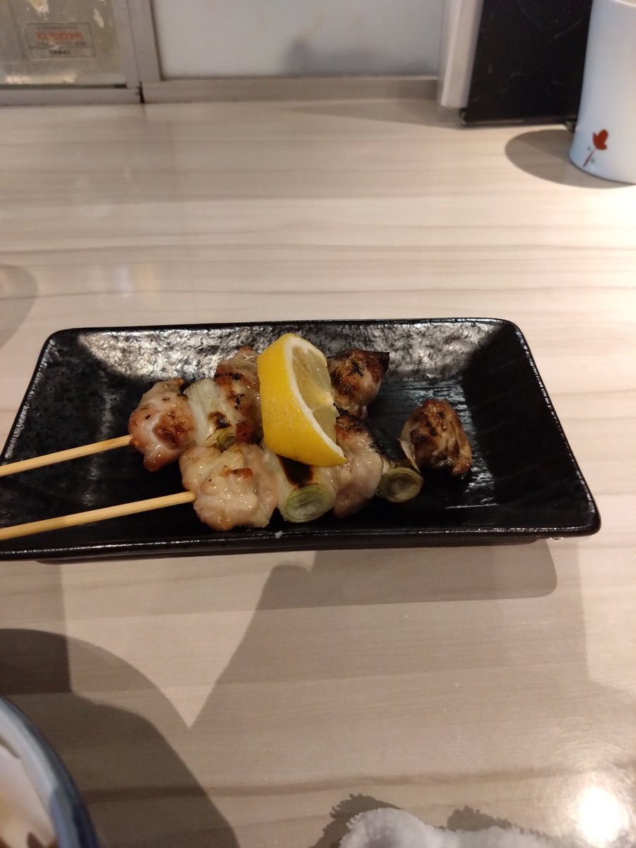 Arkhamadvertis's tweet photo. ねぎまにね、豚トロにね！

うふふ https://t.co/uG8EXqVvT5