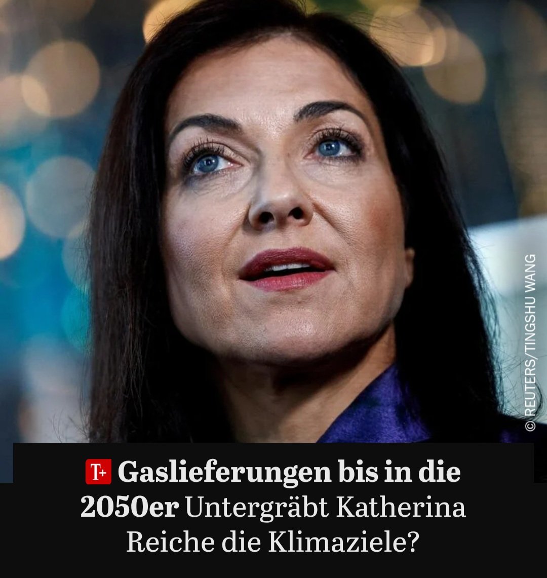 Mel Aura tweet media