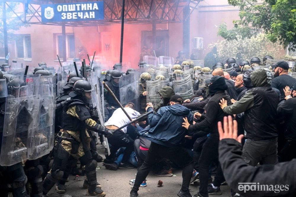 lily_was96718's tweet photo. Звечан Србија веч три години прошли а погледај стање данас…

2023 из мог фб архива, у то време још нису све цензурисали.Данас што год објавиш,одмах блок и пише”Fake News“ 😱

Србска Света земља ови могу да се на главу окрену, све се врати кад буде време! 
Помаже Бог ☦️ https://t.co/bwoaJVOkPQ