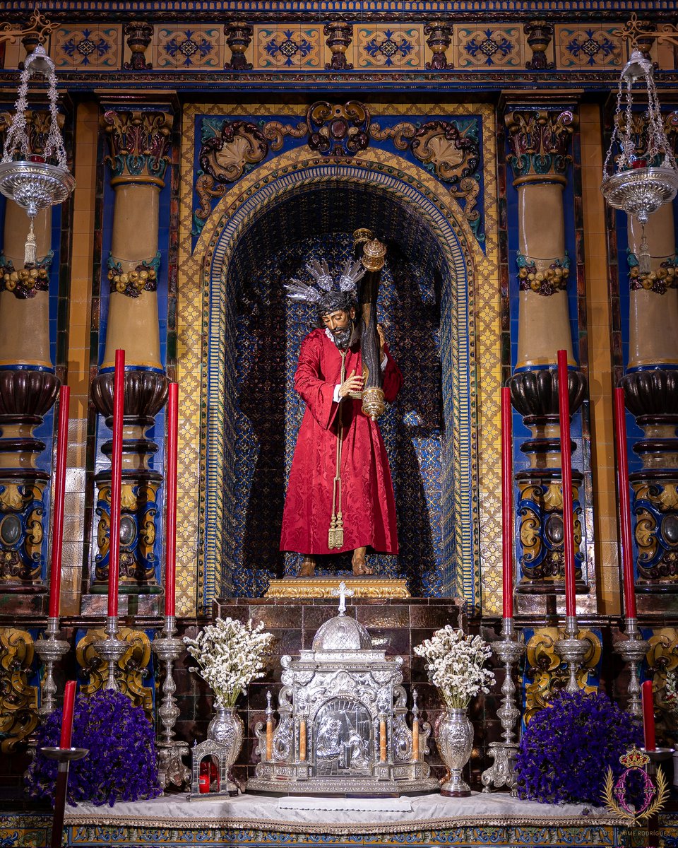 hermandaddelao's tweet photo. Todo cuanto pidáis en la oración, creed que os lo han concedido y lo obtendréis. Mc 11, 11-25

Previo a la celebración del Solemne Triduo en honor del Santísimo Sacramento, la bendita imagen de Nuestro Padre Jesús Nazareno viste túnica roja de brocado de seda entronizado en el camarín del retablo de la capilla sacramental, esperando las oraciones en este tiempo especialmente sacramental.

📷 @jaimerfz