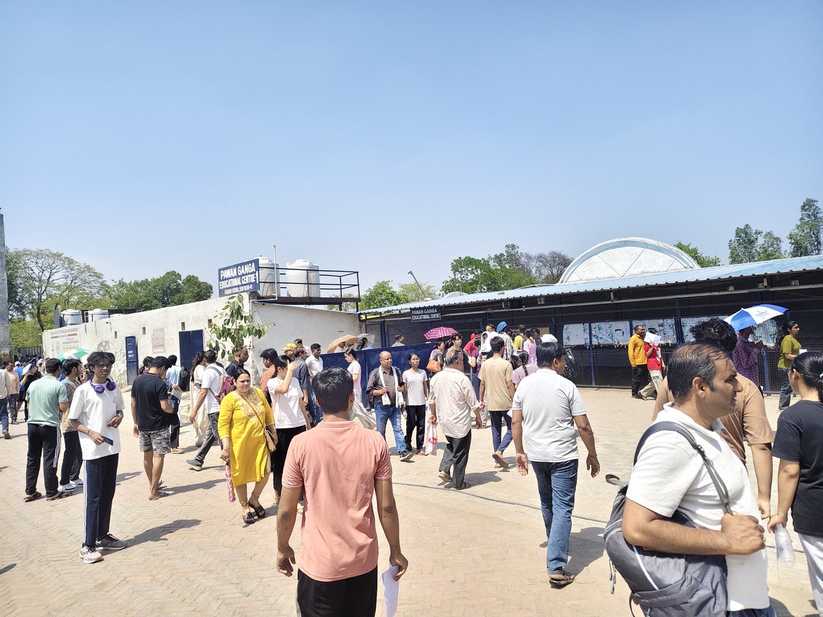 itsatuljn's tweet photo. When can we improve this?

Are they on some punishment?

No sitting 
No drinking water
No shelter
No fan

Temp 43 degree

@NTA_Exams nightmare for parents and students

@TOIIndiaNews 
@dpradhanbjp 
@EduMinOfIndia 
@aajtak https://t.co/WF6EEItjeS