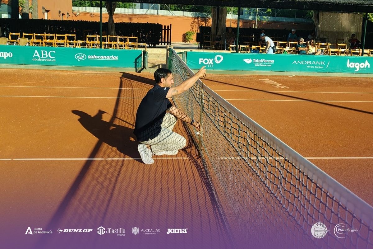 fattenis's tweet photo. 🎾 MUCHO MÁS QUE UN CAMPEONATO

Detrás de cada partido, cada punto y cada victoria…
hay un equipo entero haciendo que todo sea posible

#tenisandalucía @ClubTenisBetis 

@Deporte_Andaluz https://t.co/rwjZOUGdAa