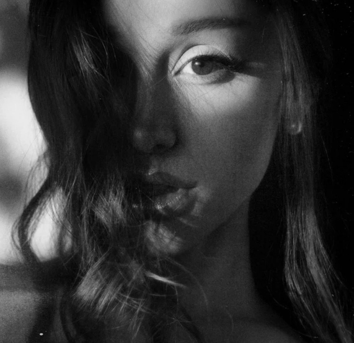 thearianaarmy ꕤ tweet media