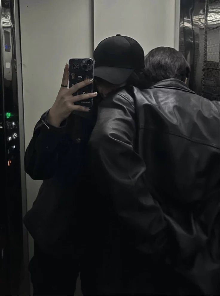 Raysems's tweet photo. Chaconne - heejay lokal au Part 4

Di dalam hubungan memang senantiasa terjadi kesalah pahaman, dan ini adalah kali pertama Allen dan Jayvee menghadapinya. Lalu bagaimanakah cara dua pria bertaut usia 5 tahun itu menyelesaikannya?

Nsfw! MxM! Mdni!

Story by Rayhan Semesta https://t.co/Lo9mQ2IJzL