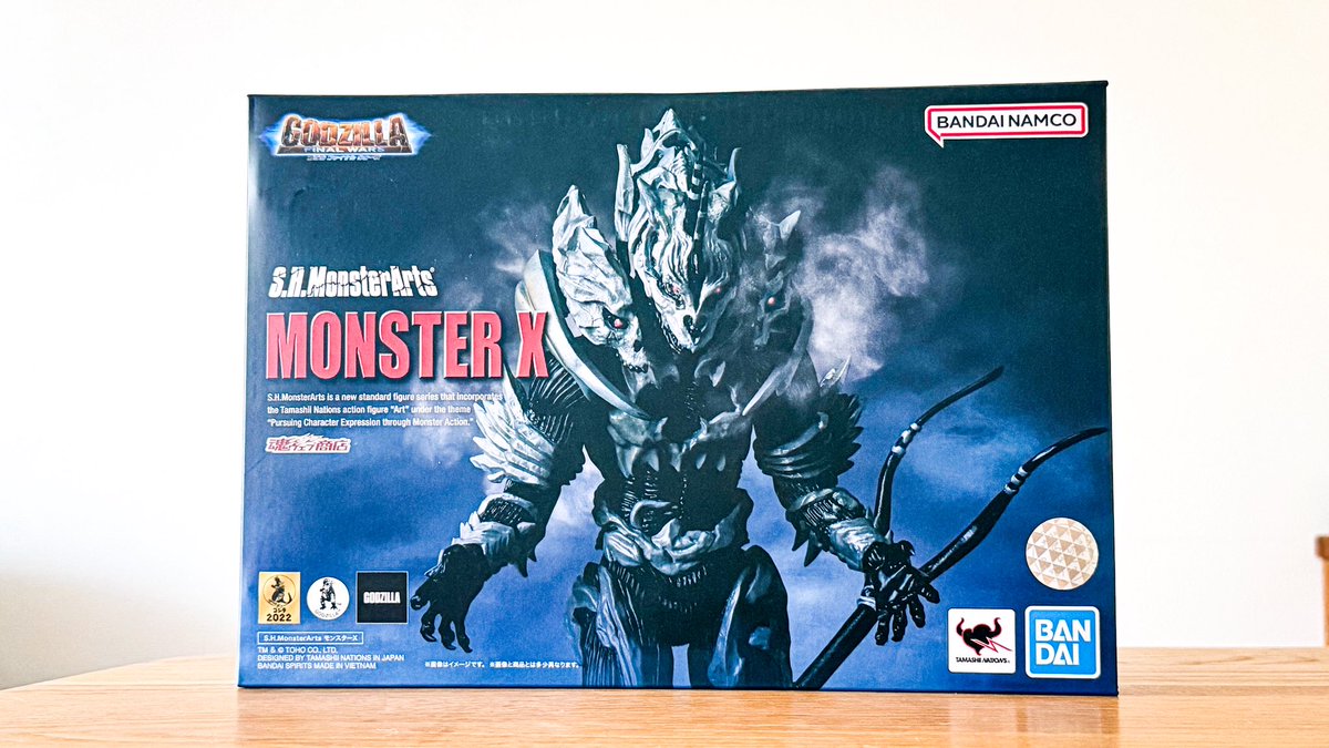 mobebeseijin's tweet photo. 本当はHeat Ray ver.でやりたかったモンスターXとの共闘
どちらも可動がいいので、ガシガシ遊ぶのにはとてもいい2体だと思います
本当はモンスターXがゴジラを持ち上げるのもやりたかったのですが、支柱とかがないと難しい…
#ゴジラ　#モンアツ　#SHMA  #godzilla https://t.co/ao8OTeC1xE