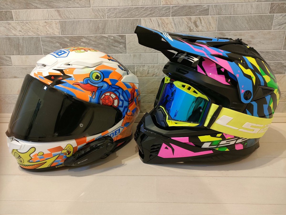 takuya_10R_BAJA's tweet photo. 2りんかん祭で注文したLS2のオフヘル!
ヘルメットは個性出したい派🙆♂️ https://t.co/uKmfn9t2e5